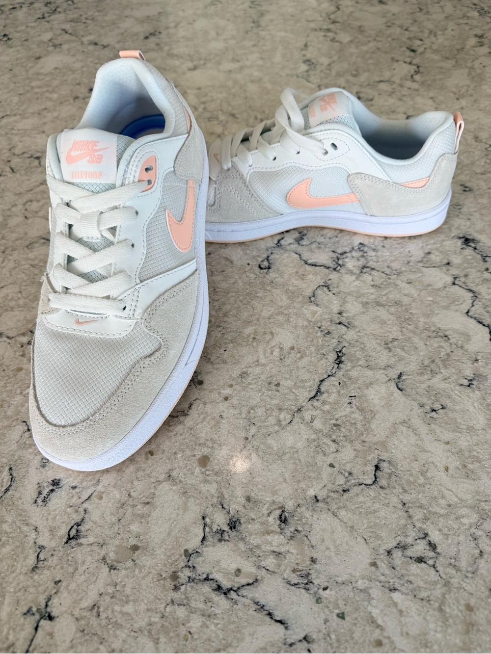 NEW - Size 6.5M/8W - Nike SB Alleyoop White Washed Coral Sneakers - CJ0883-101